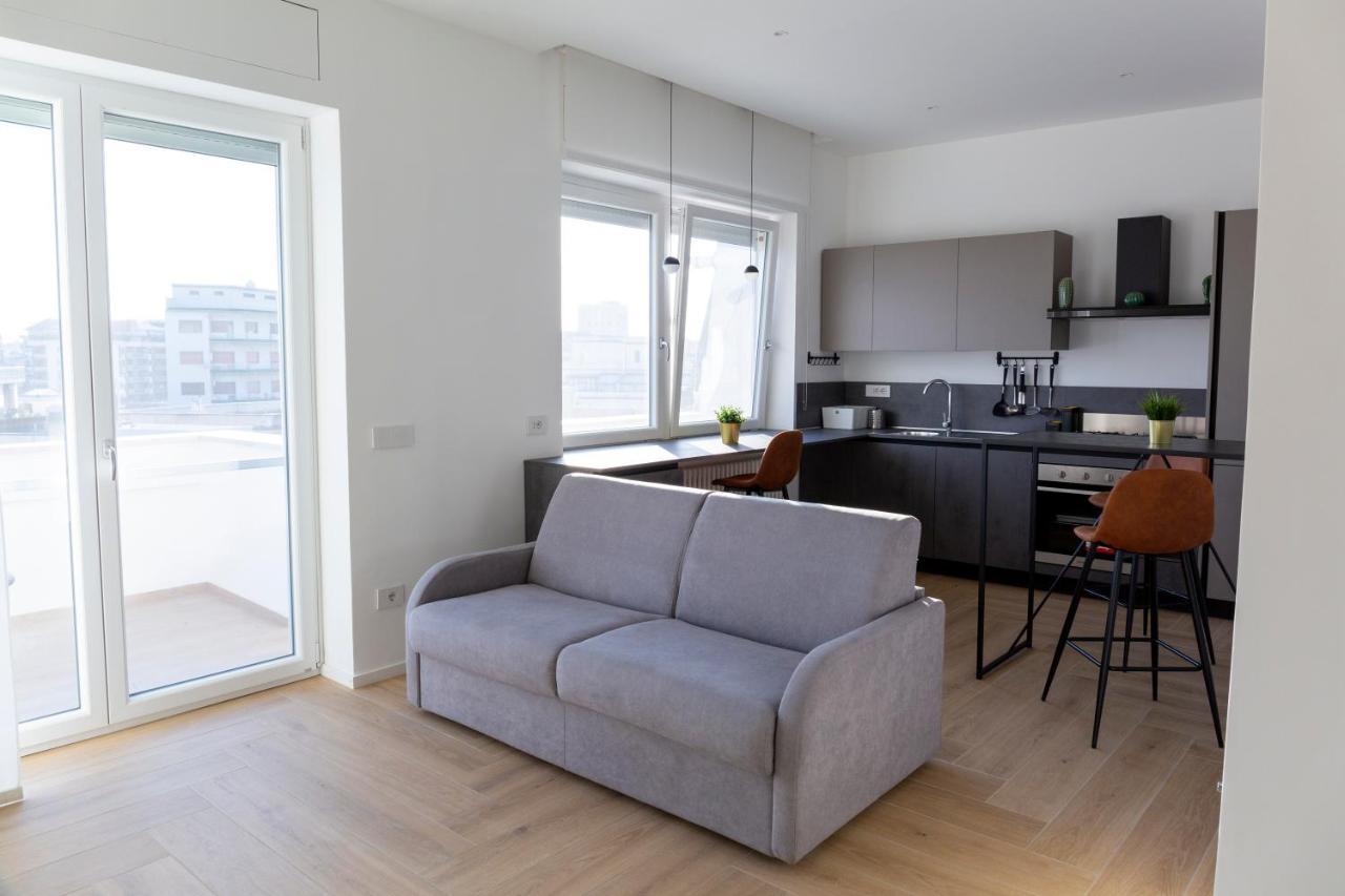 7th floor apartment Foggia Buitenkant foto
